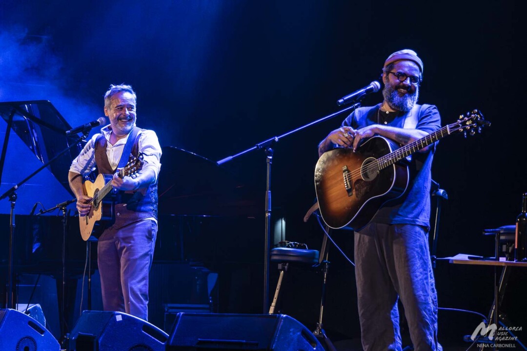 Love Of Lesbian en el Teatre Principal d'Inca - Santi Balmes y Julián Saldarriaga - Mallorca Music Magazine