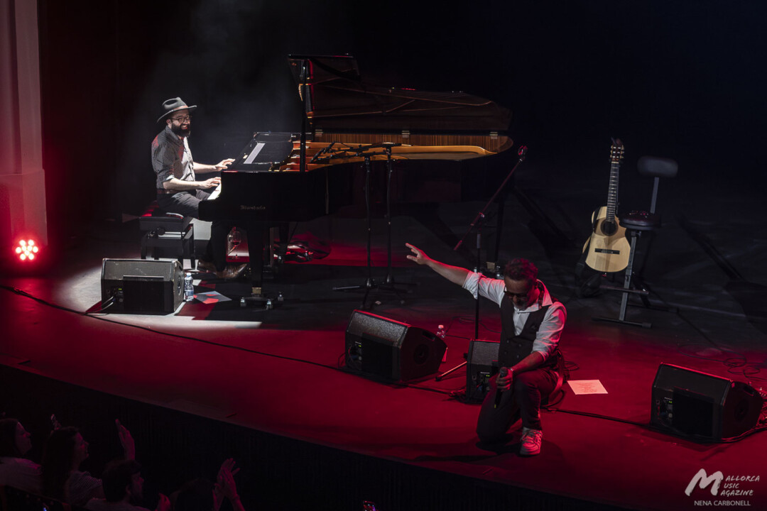 Love Of Lesbian en el Teatre Principal d'Inca - Dani Ferrer y Santi Balmes - Mallorca Music Magazine