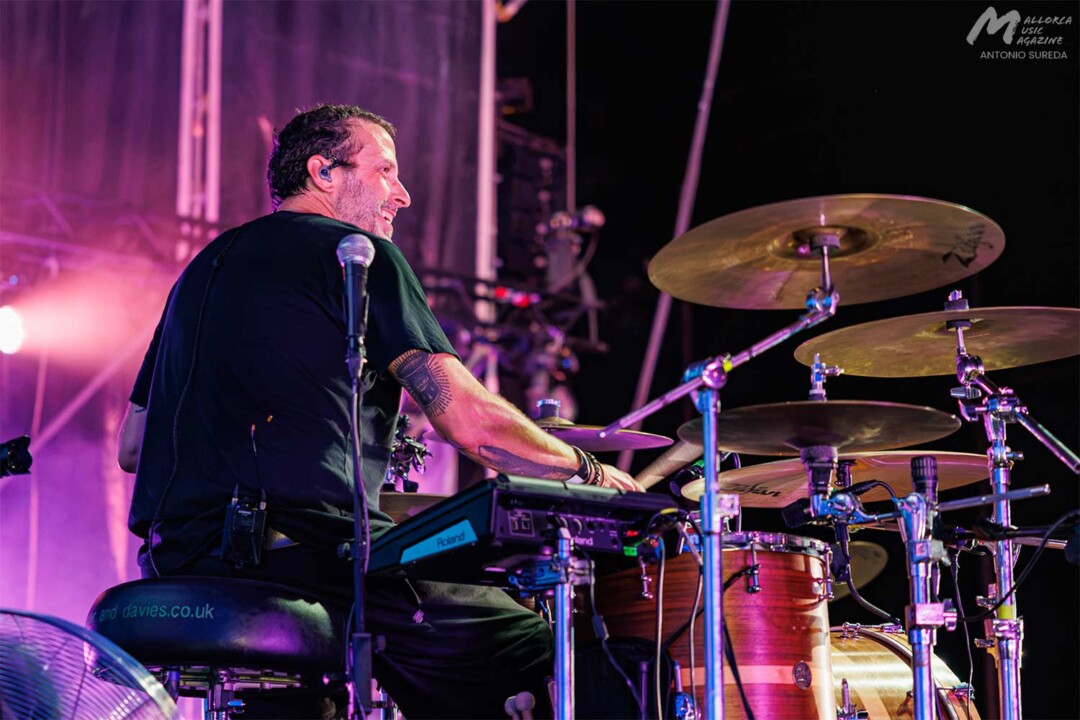 Love of Lesbian + Victoria Lerma en Felanitx · Mallorca Music Magazine