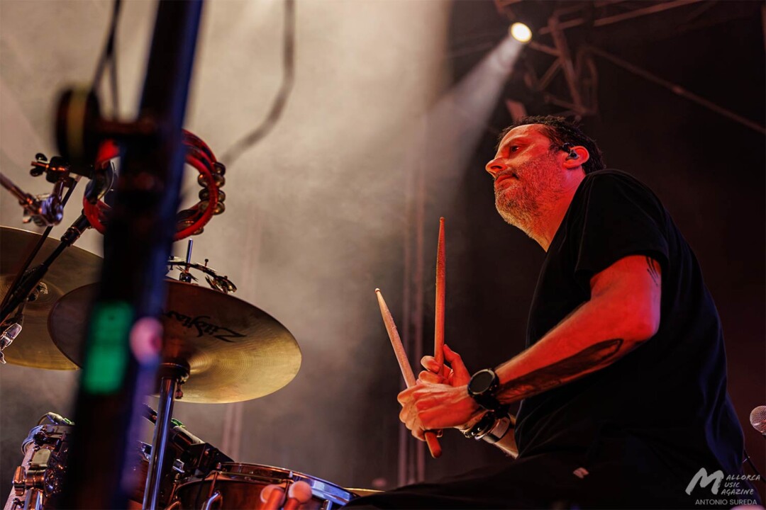 Love of Lesbian + Victoria Lerma en Felanitx · Mallorca Music Magazine