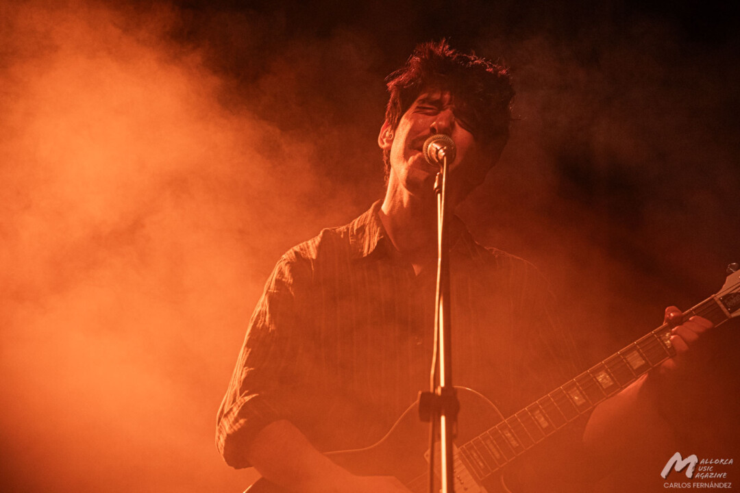 Maestro Espada en Sant Joan (La Lluna en Vers) - Víctor Hernández - Mallorca Music Magazine