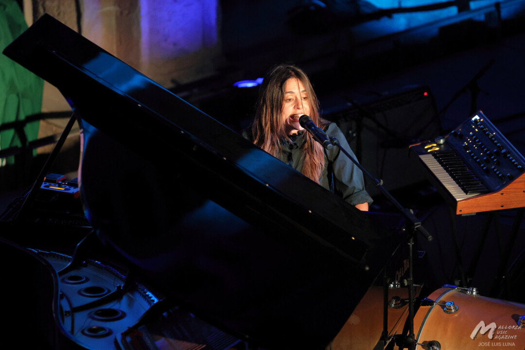 Maika Makovski en Llucmajor (SonsDeNit) - Mallorca Music Magazine