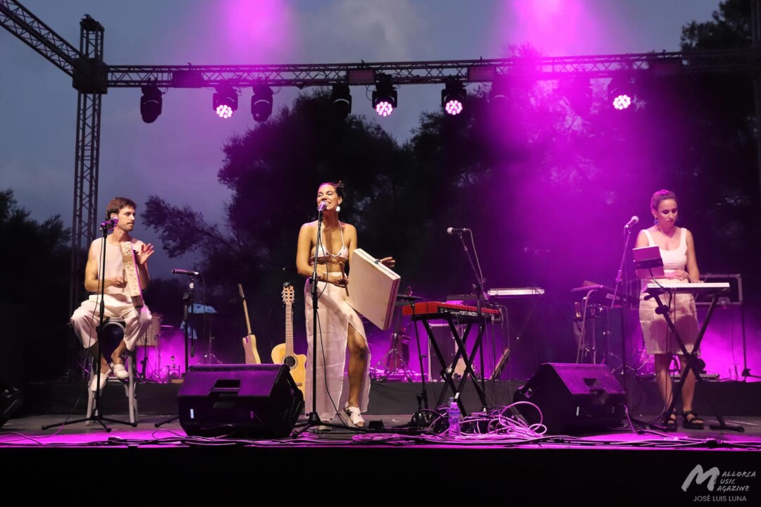 Mar Grimalt en Sant Joan (La Lluna en Vers) - Mallorca Music Magazine