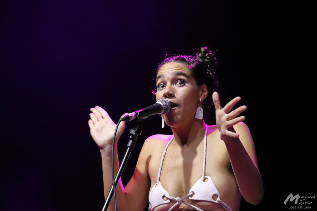 Mar Grimalt en Sant Joan (La Lluna en Vers) - Mallorca Music Magazine