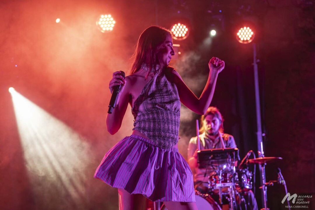 Maria Jaume al Claustre del Convent de Lloret de Vistalegre - Mallorca Music Magazine