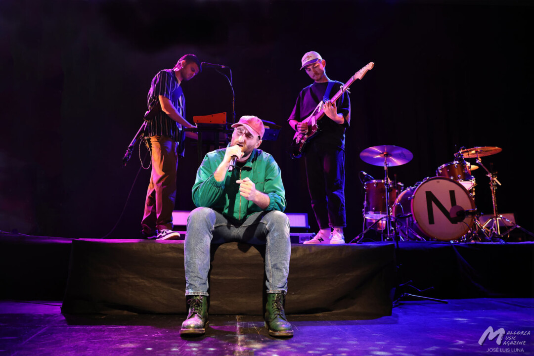 Negre en el Teatre de Lloseta - Mallorca Music Magazine