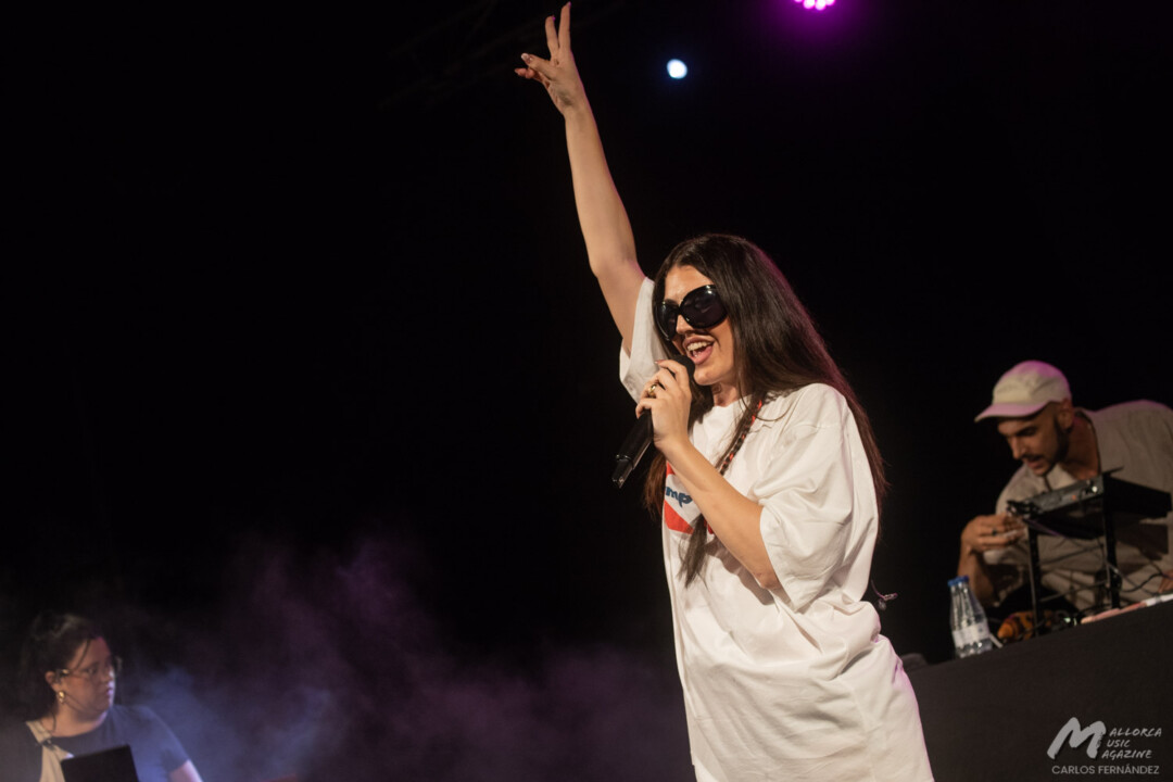 Queralt Lahoz en Sant Joan (La Lluna en Vers 2023) - Mallorca Music Magazine