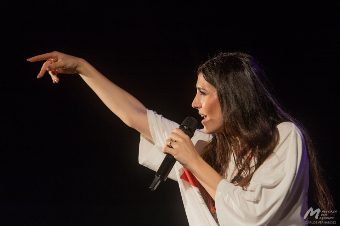 Queralt Lahoz en Sant Joan (La Lluna en Vers 2023) - Mallorca Music Magazine