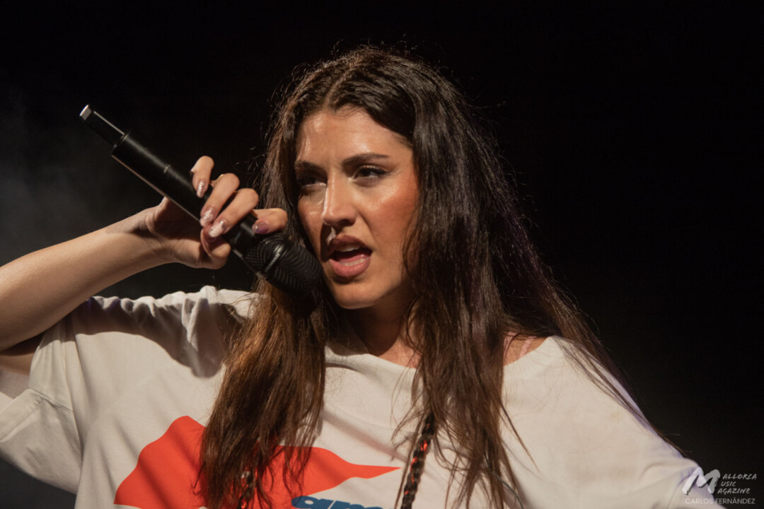 Queralt Lahoz en Sant Joan (La Lluna en Vers 2023) - Mallorca Music Magazine