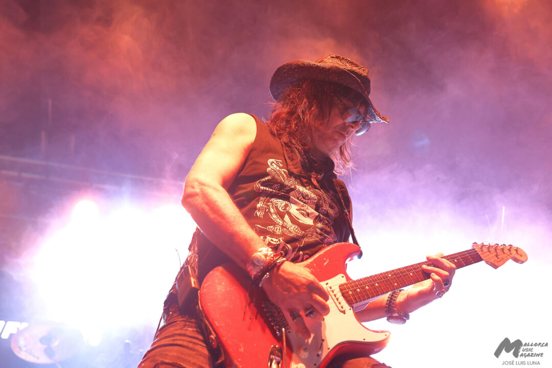 Rata Blanca en Es Gremi - Walter Giardino - Mallorca Music Magazine