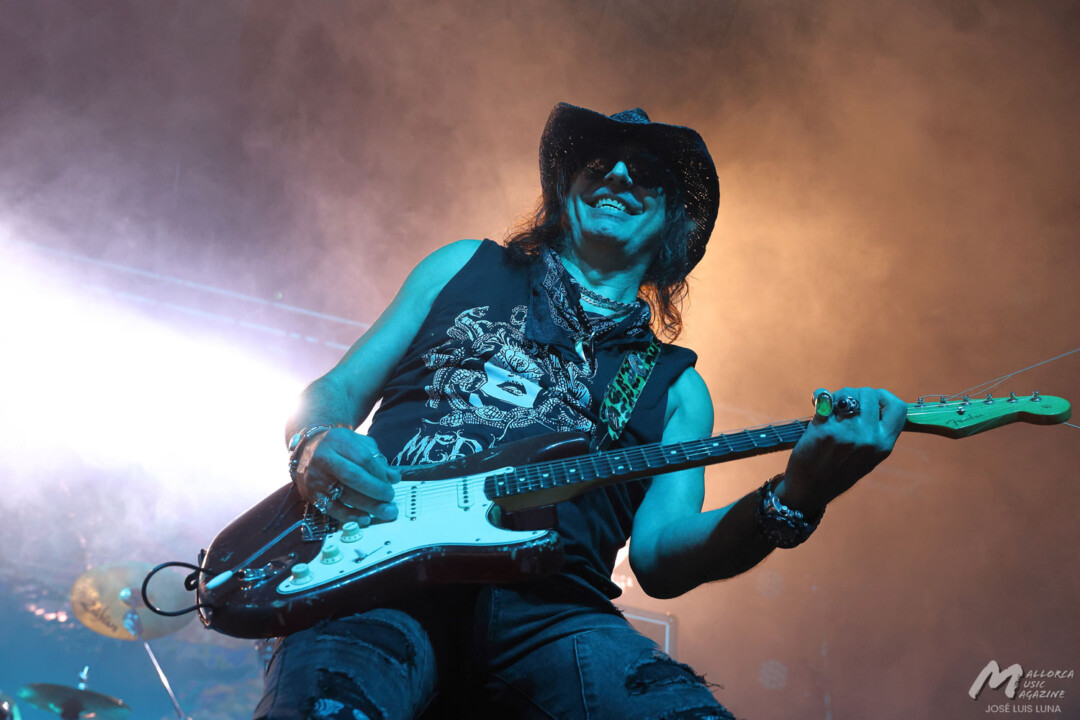 Rata Blanca en Es Gremi - Walter Giardino - Mallorca Music Magazine