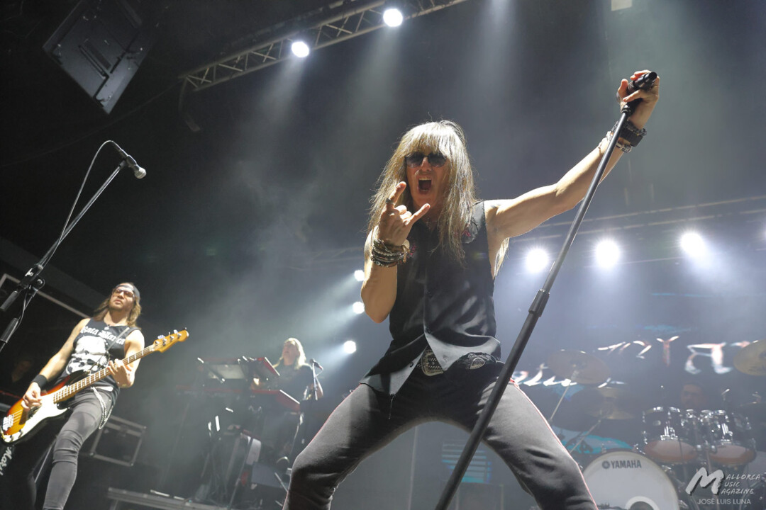 Rata Blanca en Es Gremi - Adrián Barilari - Mallorca Music Magazine