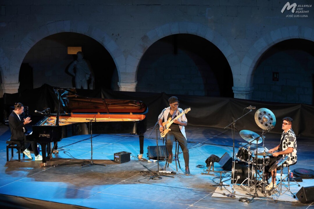 Richard Bona & Alfredo Rodríguez Trio en Bellver - Mallorca Music Magazine