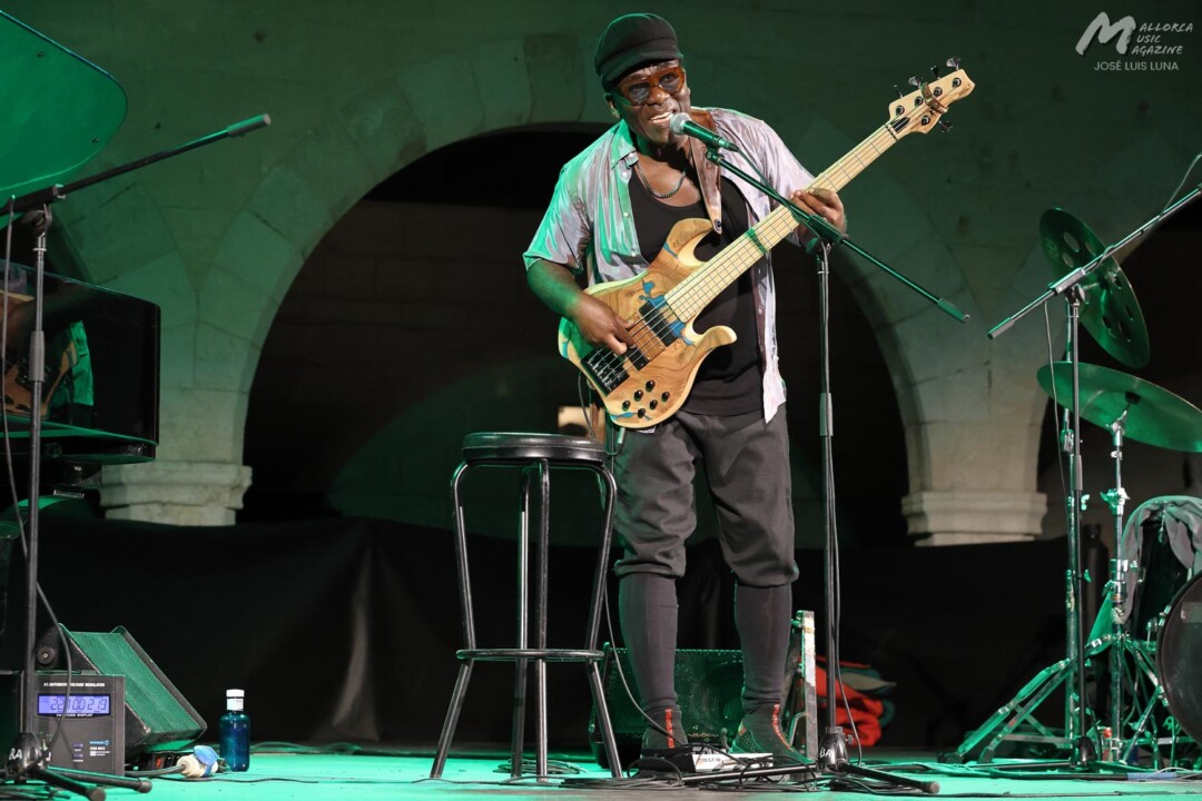 Richard Bona & Alfredo Rodríguez Trio en Bellver - Mallorca Music Magazine