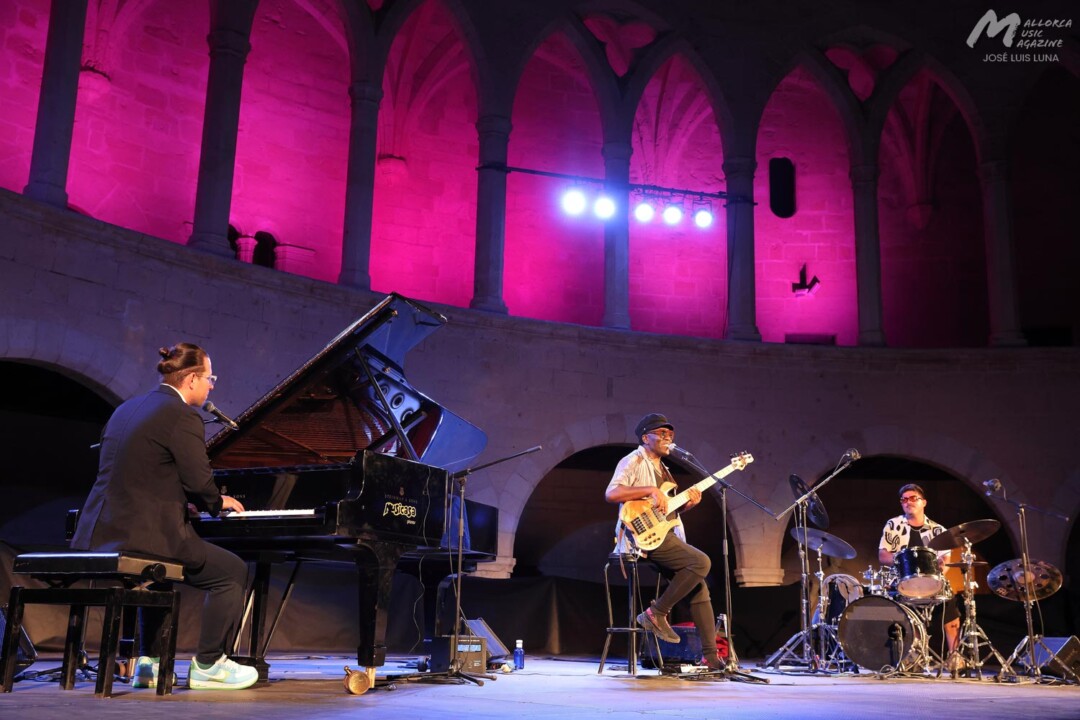Richard Bona & Alfredo Rodríguez Trio en Bellver - Mallorca Music Magazine