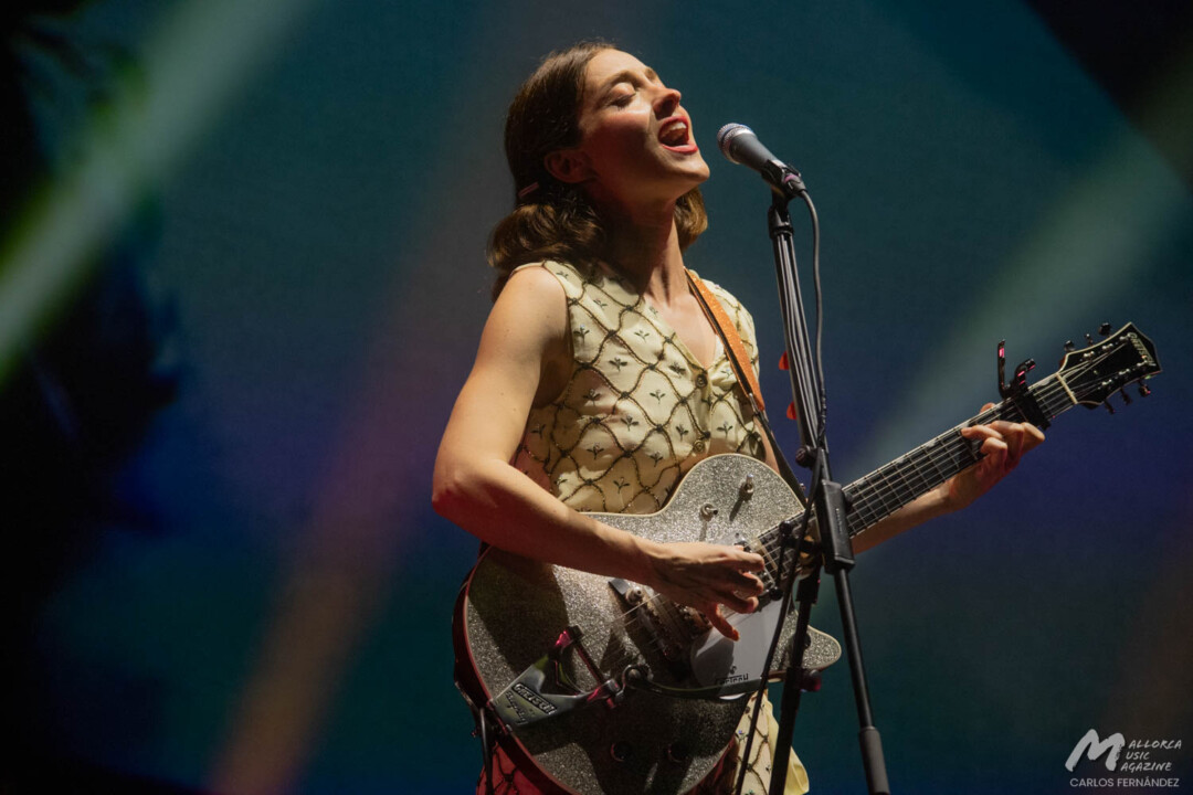 Russian Red Teatre Principal - Lourdes Hernández - Mallorca Music Magazine