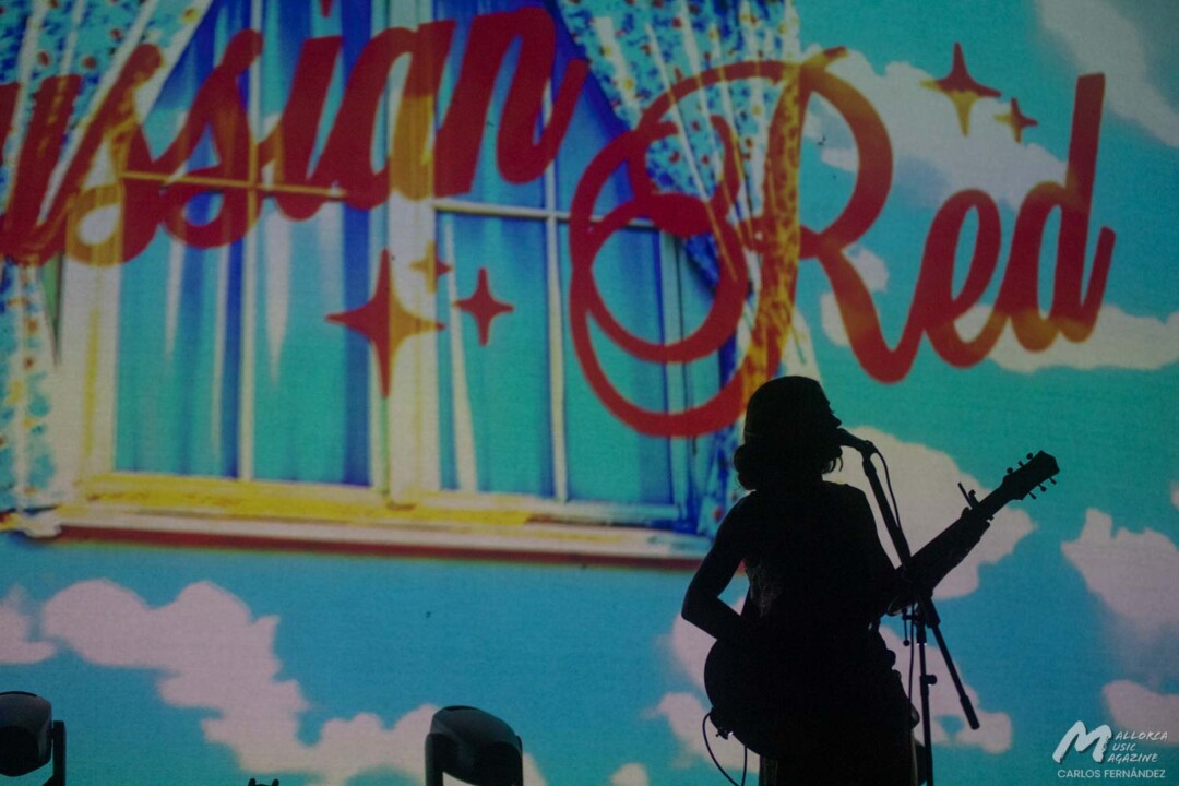 Russian Red Teatre Principal - Lourdes Hernández - Mallorca Music Magazine