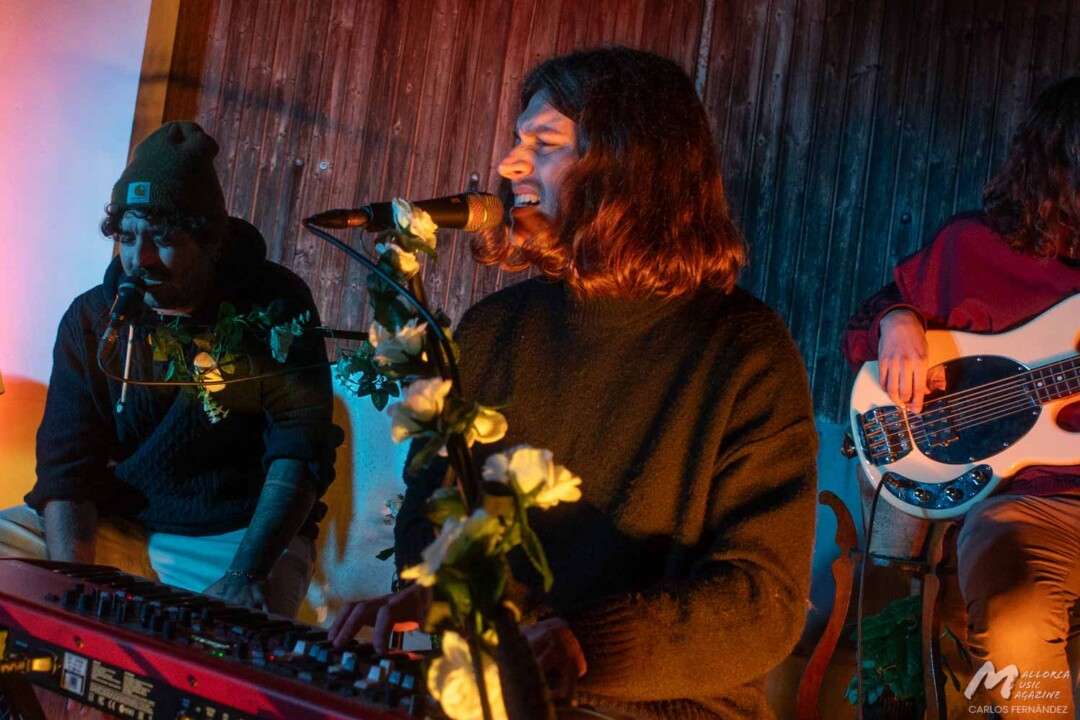 Showcase Komodo García en Tramuntana Estudis - Álvaro Vigara - Mallorca Music Magazine