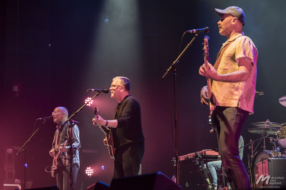 Teenage Fanclub en Alcudia (Fona Fall Fest 2023) - Mallorca Music Magazine