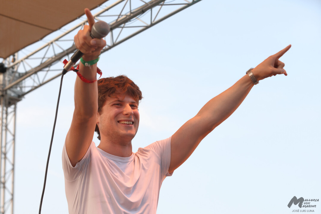 Mallorca Live Festival 2025 (Primera jornada) - Teo Lucadamo - Mallorca Music Magazine