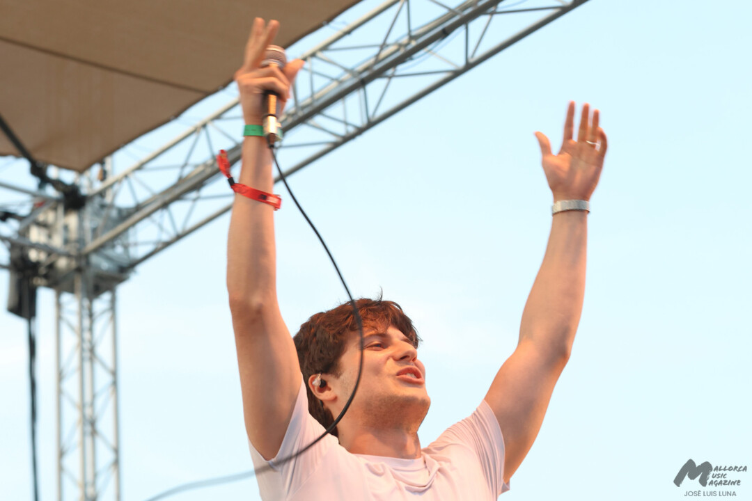 Mallorca Live Festival 2025 (Primera jornada) - Teo Lucadamo - Mallorca Music Magazine