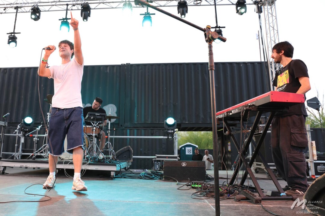 Mallorca Live Festival 2025 (Primera jornada) - Teo Lucadamo - Mallorca Music Magazine