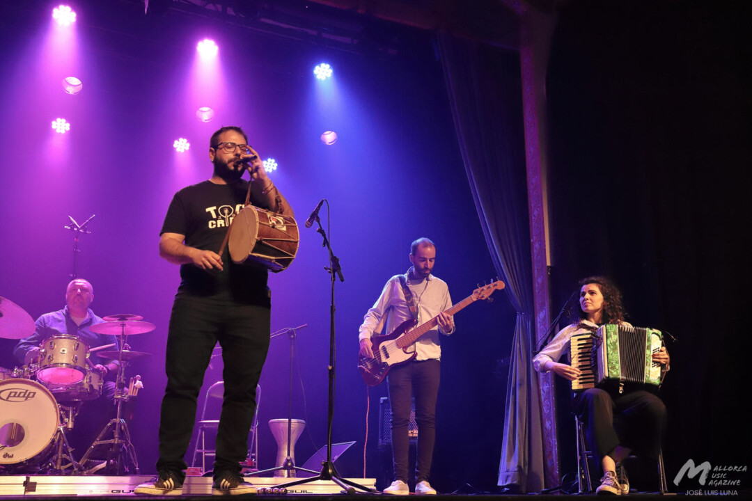 Toc de Crida en el Teatre Mar i Terra de Palma - Jaume Roig, Pau Mas, Joan Vázquez y Sara Mingolla - Mallorca Music Magazine