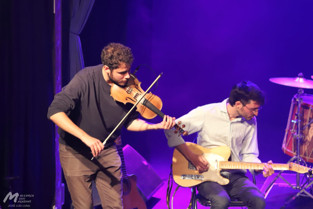 Toc de Crida en el Teatre Mar i Terra de Palma - Benjamí Salom y Pablo Alegría - Mallorca Music Magazine