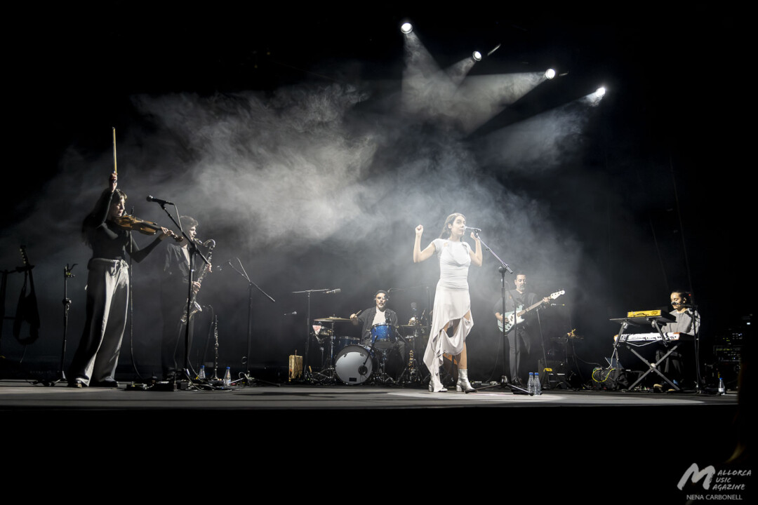 Valeria Castro + Mar Grimalt en Trui Teatre · Mallorca Music Magazine