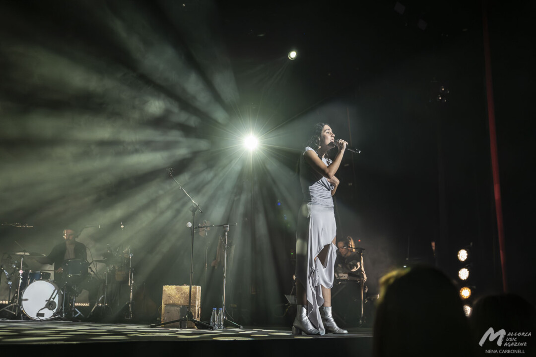 Valeria Castro + Mar Grimalt en Trui Teatre · Mallorca Music Magazine