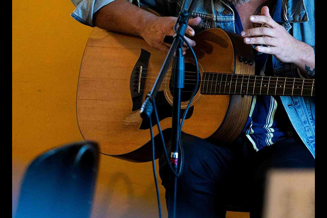 Joe Orson + Zarra en Sa Central de Sineu · Mallorca Music Magazine
