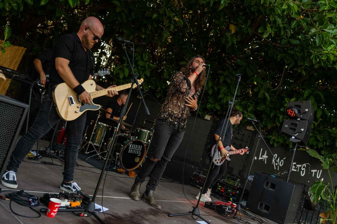 Mikel Izal + Morning Drivers en Es Jardí · Mallorca Music Magazine
