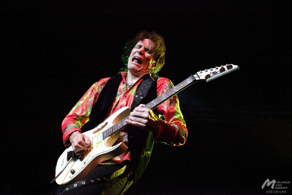 Steve Vai Steve Vai - Mallorca Music Magazine